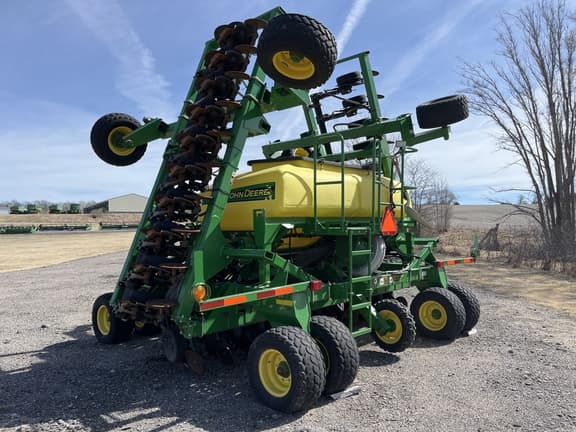 Image of John Deere 1990 equipment image 4