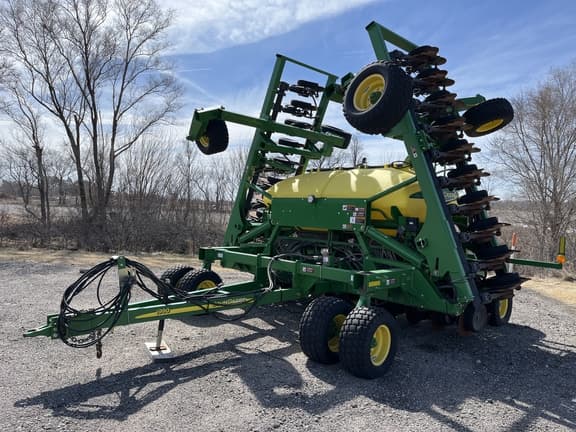 Image of John Deere 1990 equipment image 2