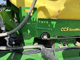 Main image John Deere 1990 14