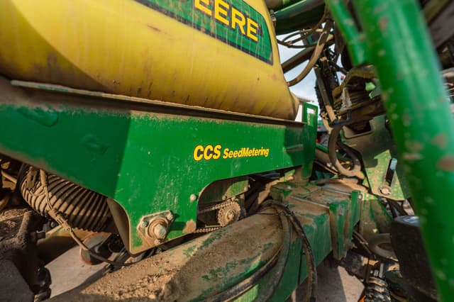 Image of John Deere 1990 equipment image 2