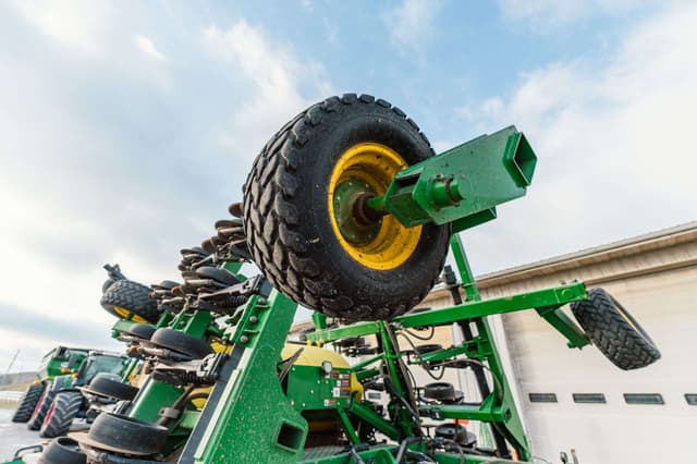 Image of John Deere 1990 equipment image 3