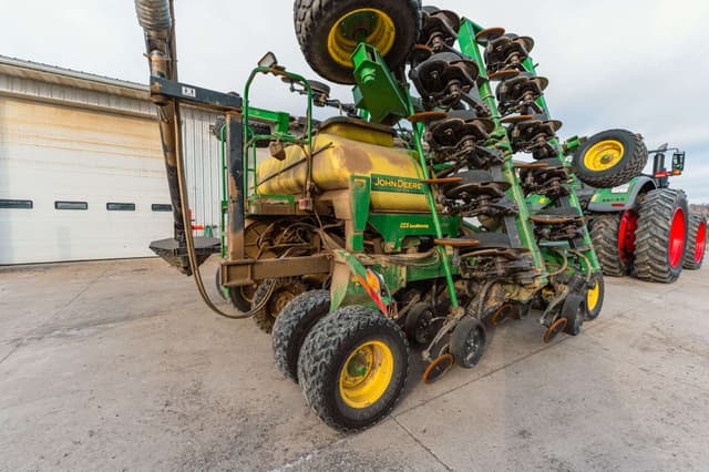 Image of John Deere 1990 equipment image 1