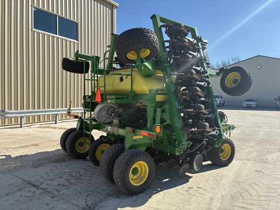 Image of John Deere 1990 equipment image 2