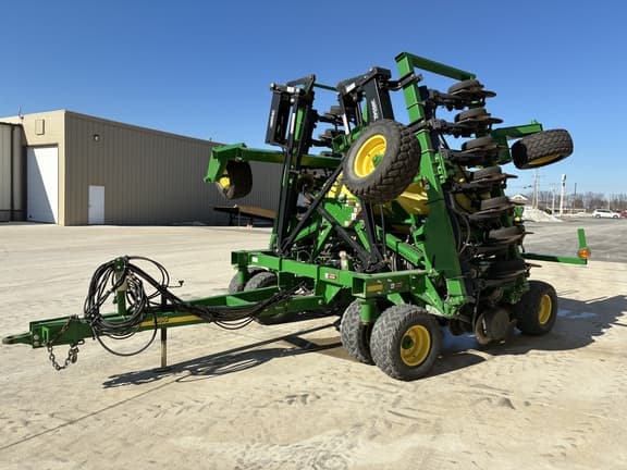 Image of John Deere 1990 equipment image 1