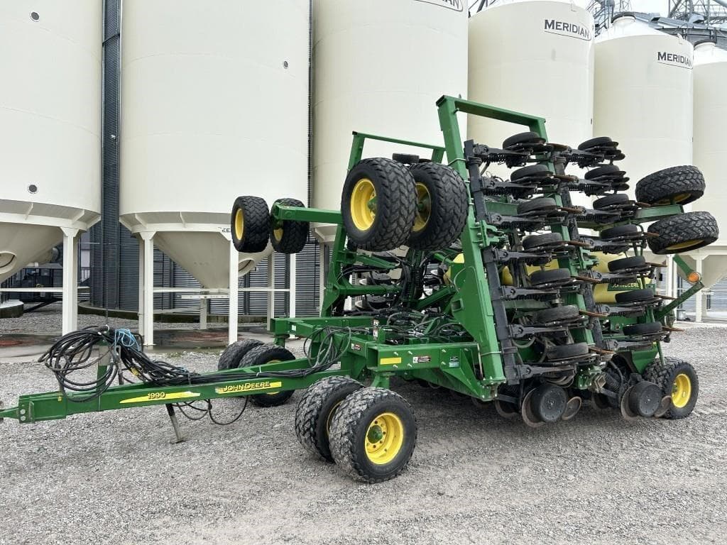 Image of John Deere 1990 Primary image