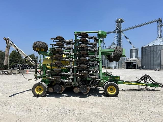 Image of John Deere 1990 equipment image 3