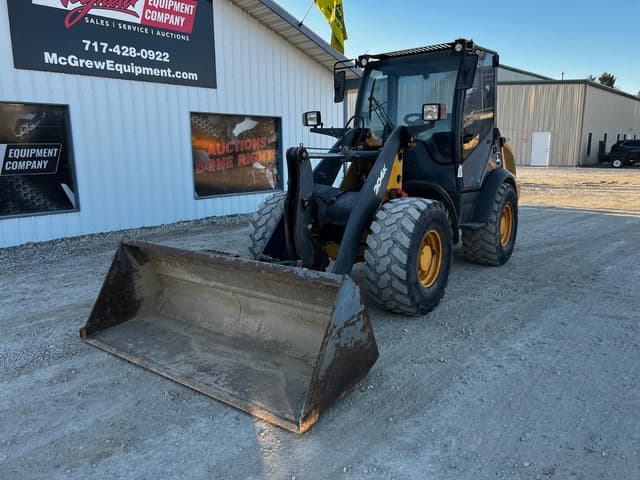 Image of John Deere 204K equipment image 1