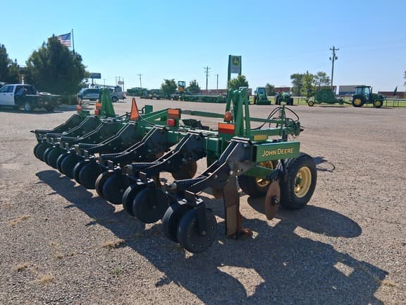 Image of John Deere 2100 equipment image 4