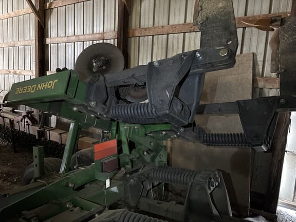 Image of John Deere 2100 equipment image 3