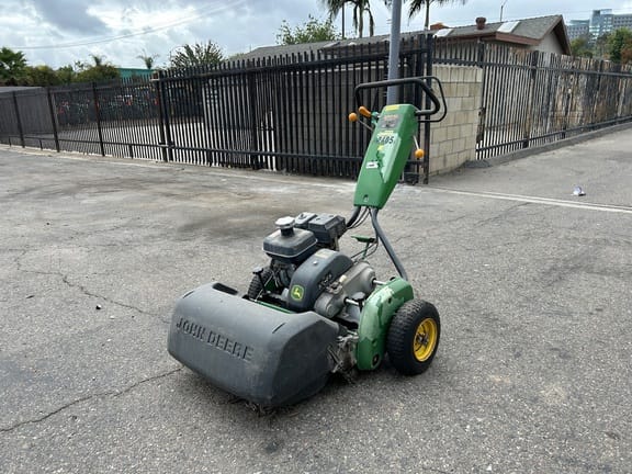 Main image John Deere 220SL