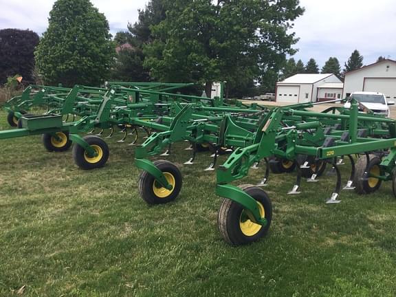 Image of John Deere 2210 Primary image