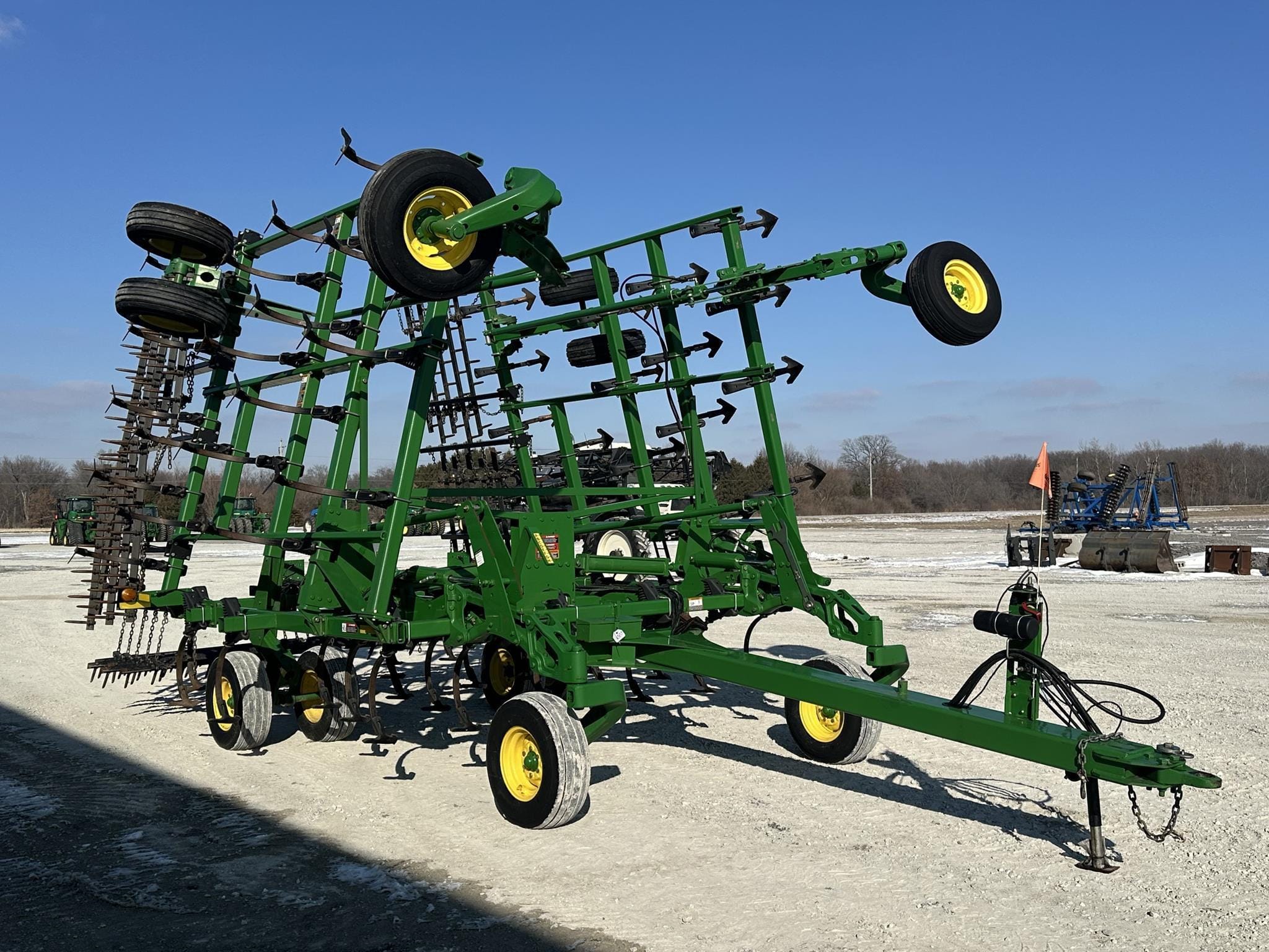 2011 John Deere 2210 Equipment Image0