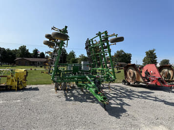 Main image John Deere 2210