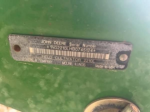 Image of John Deere 2210L equipment image 1