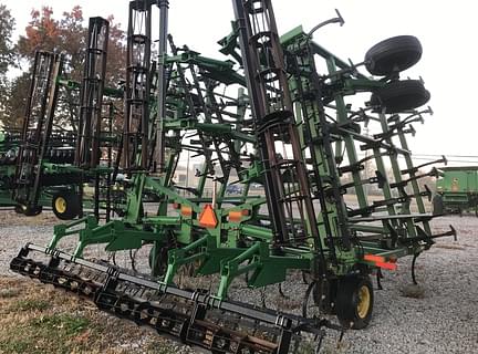 Main image John Deere 2210L 5