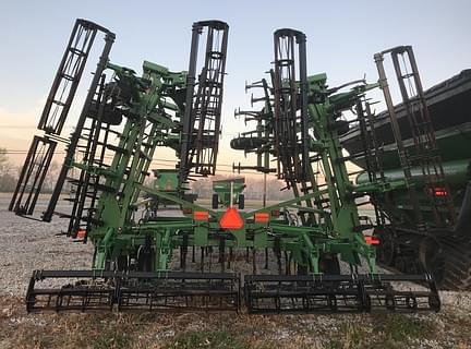 Main image John Deere 2210L 6