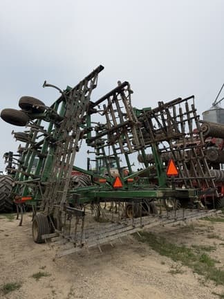 Image of John Deere 2210 equipment image 2