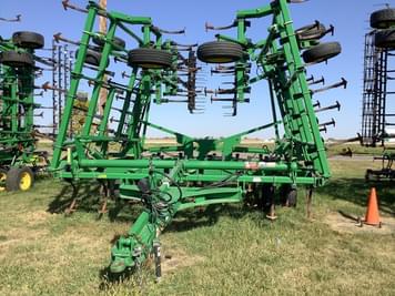 Main image John Deere 2210L