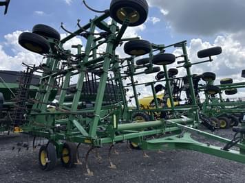 Main image John Deere 2210L