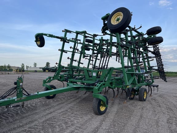 2011 John Deere 2210 Equipment Image0