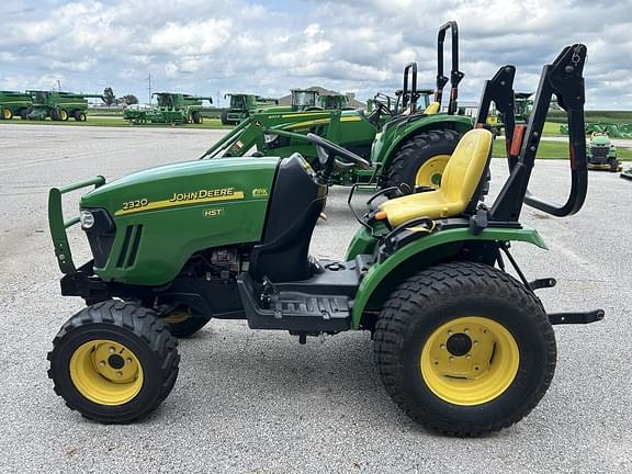 Image of John Deere 2320 equipment image 1