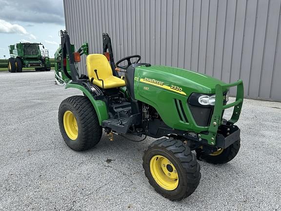Image of John Deere 2320 equipment image 3
