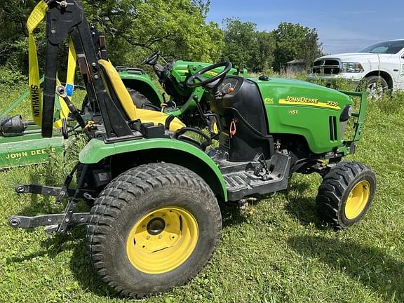 Image of John Deere 2320 equipment image 4
