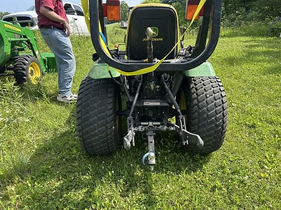 Image of John Deere 2320 equipment image 3