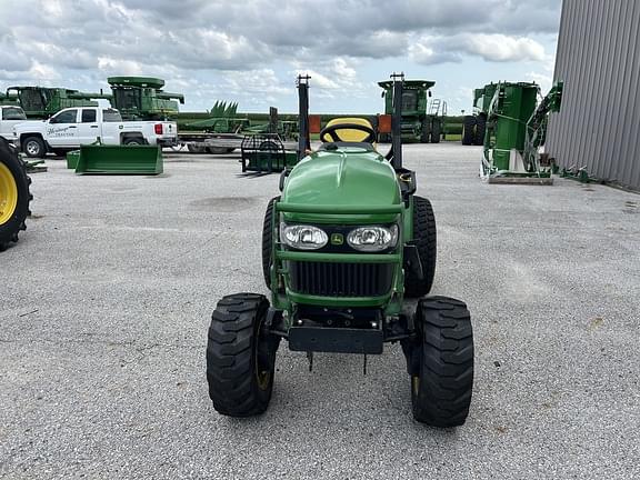 Image of John Deere 2320 equipment image 2