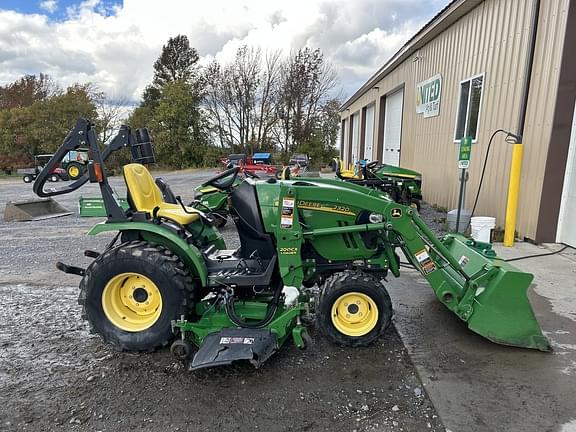 Image of John Deere 2320 equipment image 2