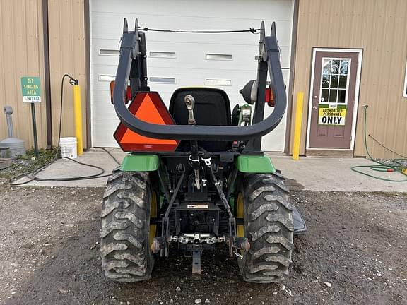 Image of John Deere 2320 equipment image 3