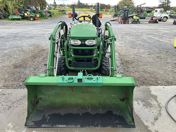 Image of John Deere 2320 equipment image 1