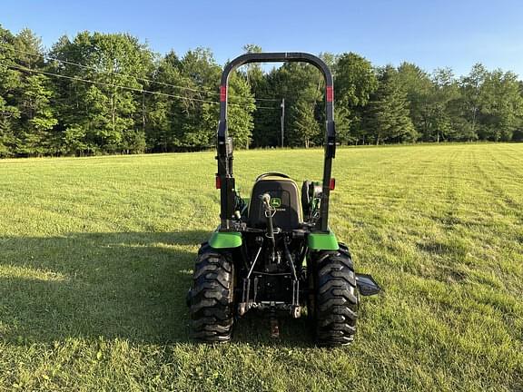 Image of John Deere 2320 equipment image 3