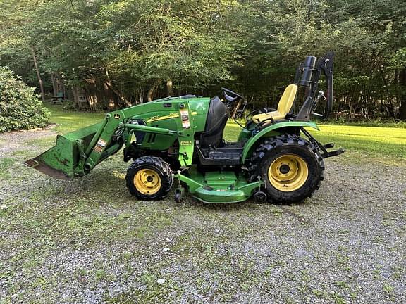 Image of John Deere 2320 equipment image 1