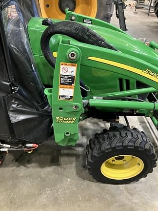 Image of John Deere 2320 equipment image 3