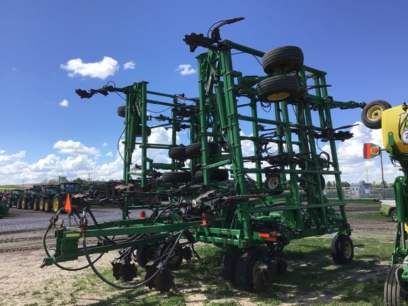 2011 John Deere 2410 Equipment Image0