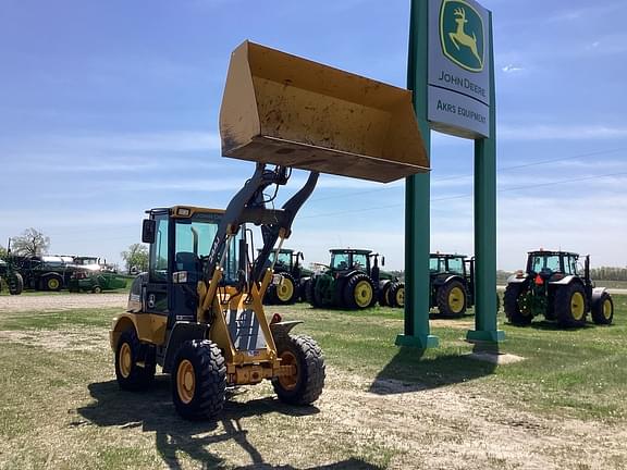Image of John Deere 244J equipment image 1