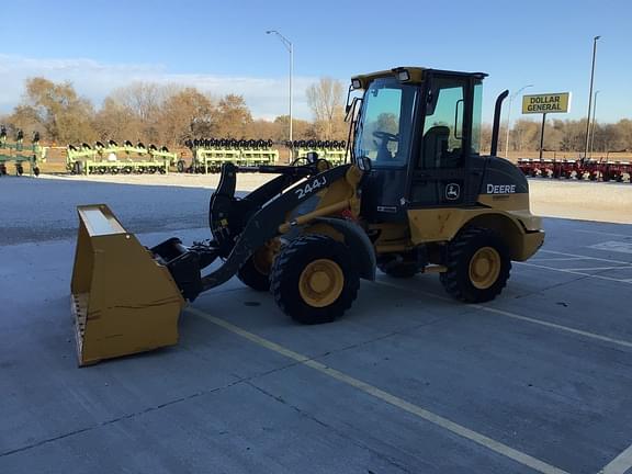 Image of John Deere 244J equipment image 2