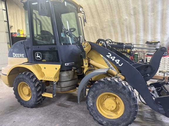 Main image John Deere 244J