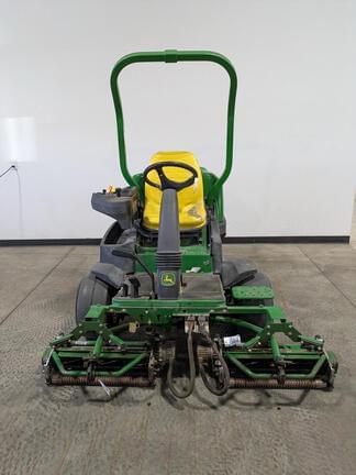 Image of John Deere 2500E equipment image 2