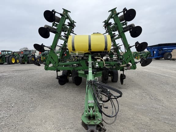 Image of John Deere 2510C equipment image 4