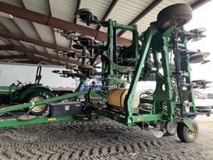 2011 John Deere 2510H Image