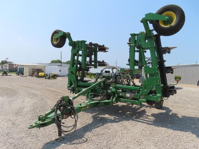 Image of John Deere 2510H equipment image 1