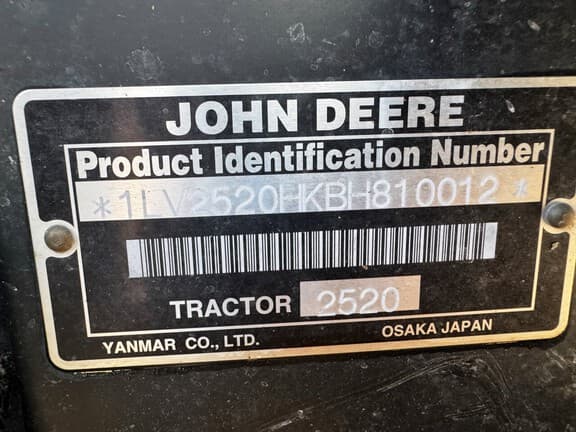Image of John Deere 2520 equipment image 2