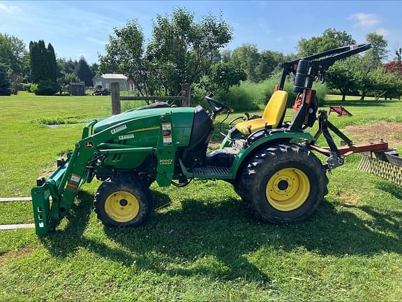 Image of John Deere 2520 equipment image 2