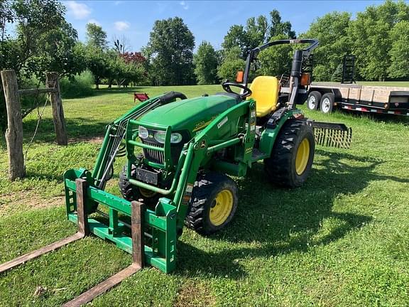 Image of John Deere 2520 Primary image
