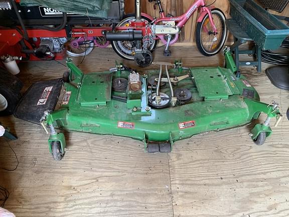 Image of John Deere 2520 equipment image 4