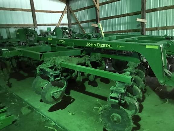 Image of John Deere 2700 Primary image