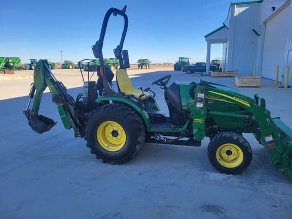 Image of John Deere 2720 Image 1