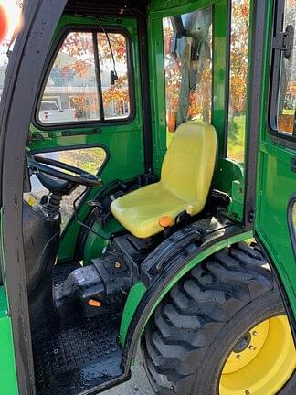 Image of John Deere 2720 equipment image 1